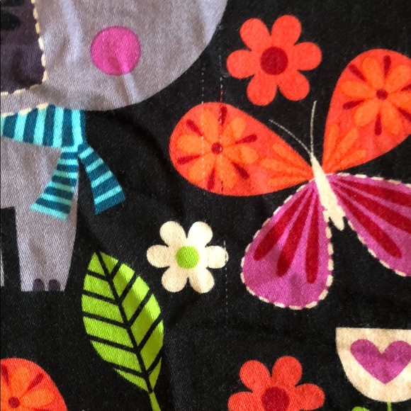 HealthPro Elephant Scrub Top - Picture 7 of 8